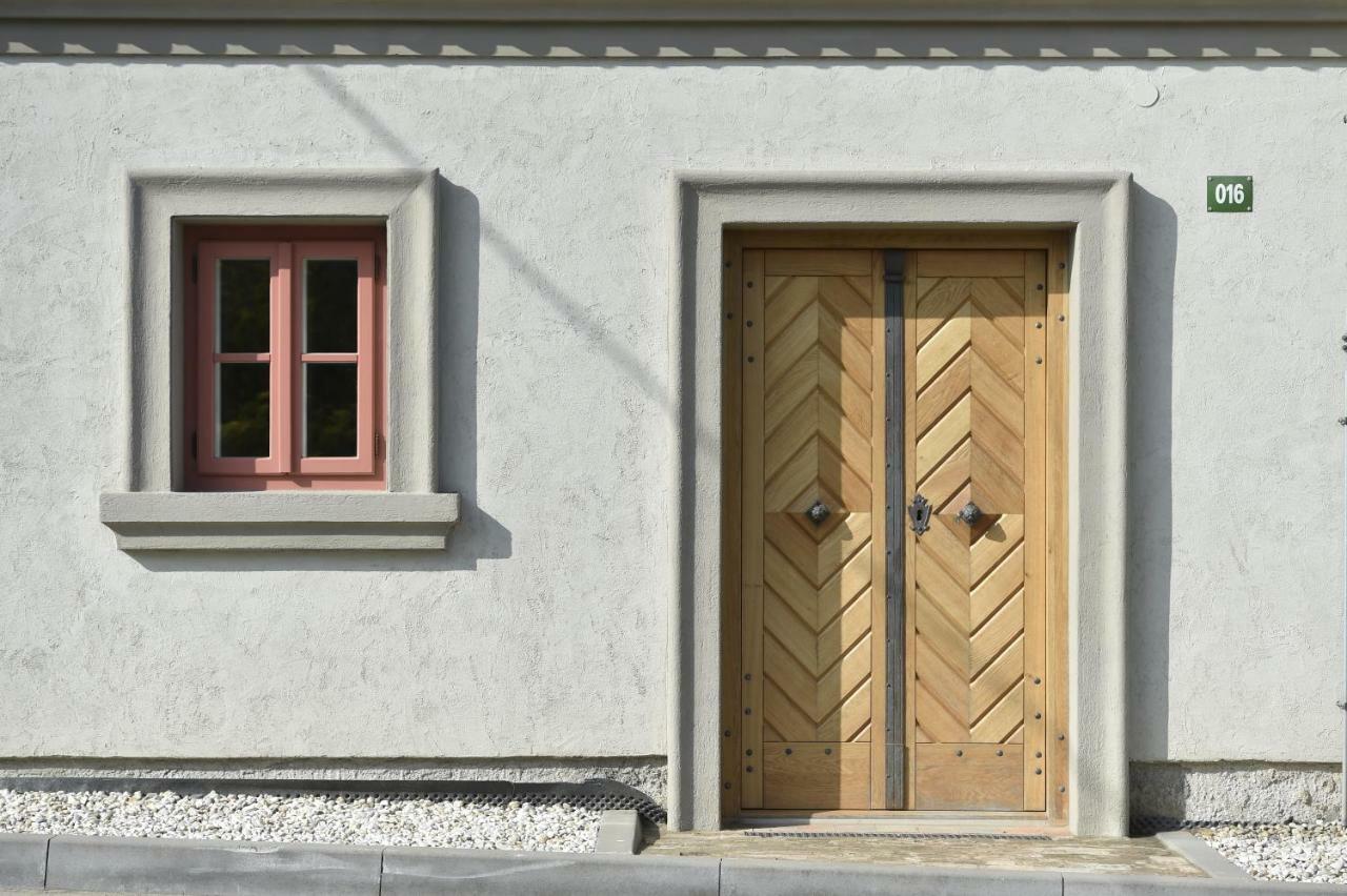 Penzion Dobré časy Valtice Exterior foto